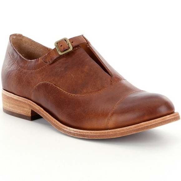 Leather Shoe - Picture 1 of 5